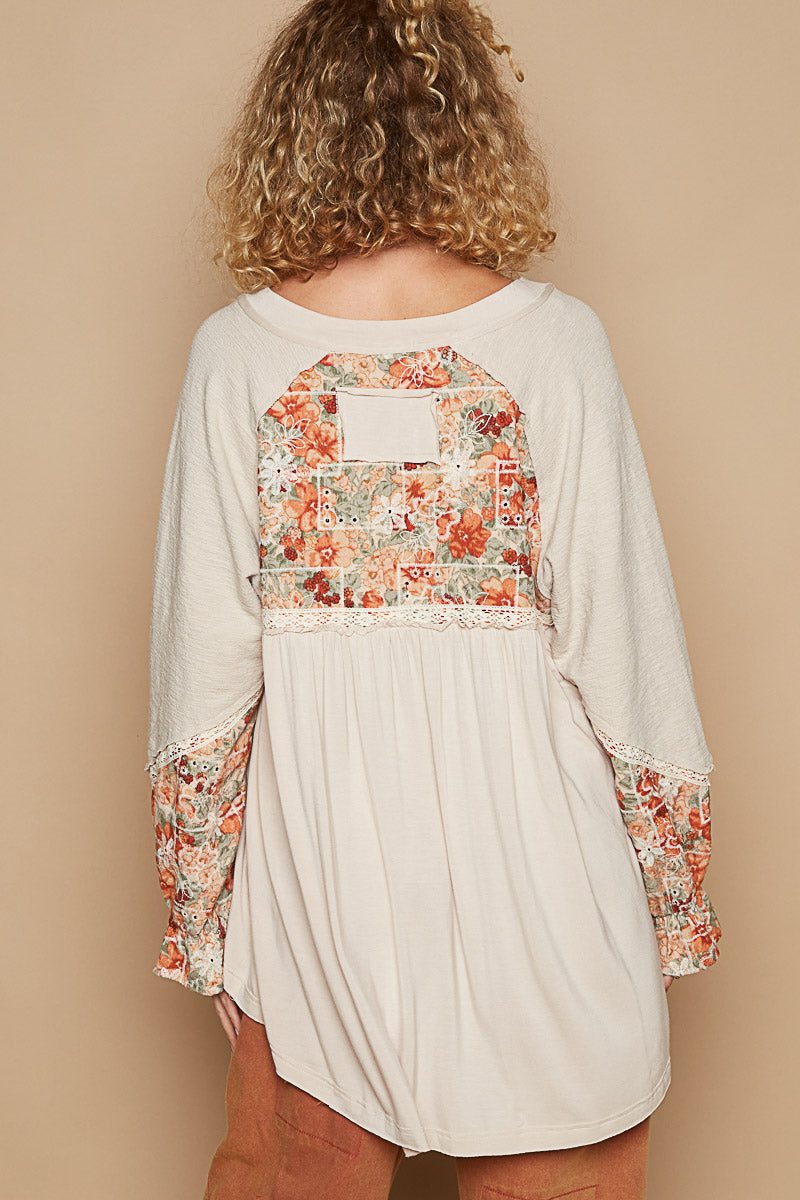 Charming Floral V-Neck Balloon Sleeve Top