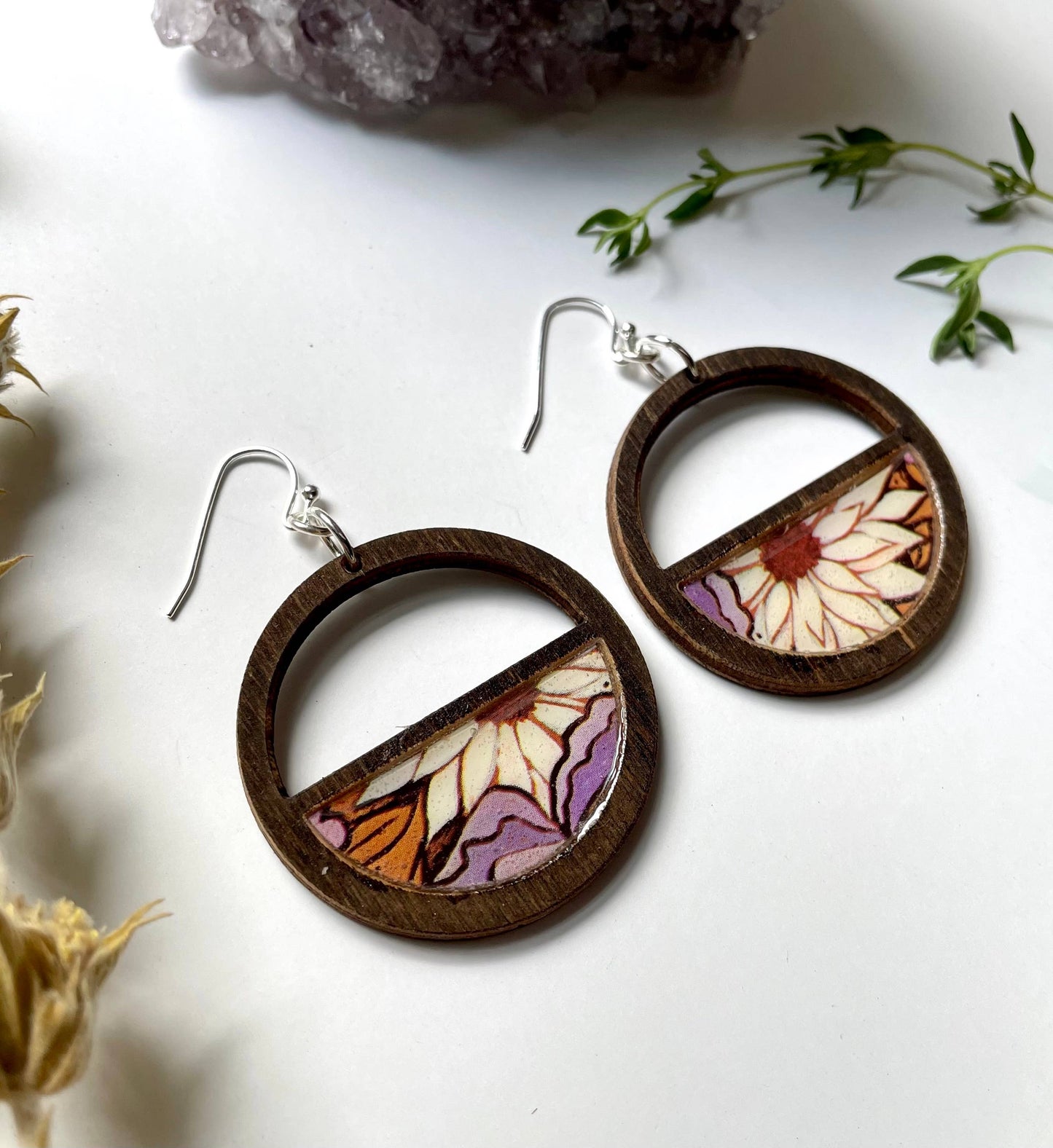 Natural Dark Wood Earrings - retro purple earthy mod flower