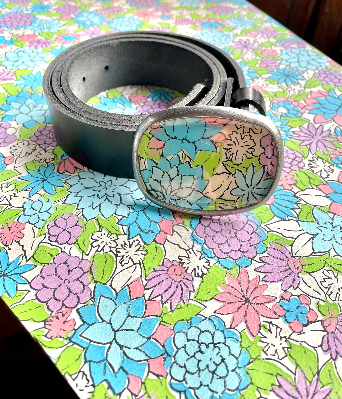 Belt buckle, pastels - vintage flowers, preppy, pink + green