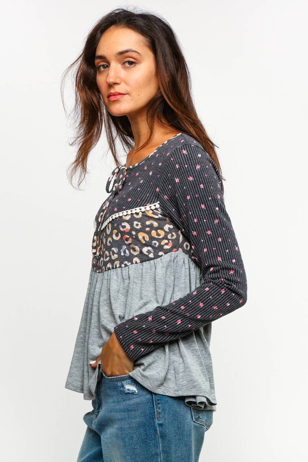 FLORAL LEOPARD BABYDOLL KNIT TOP