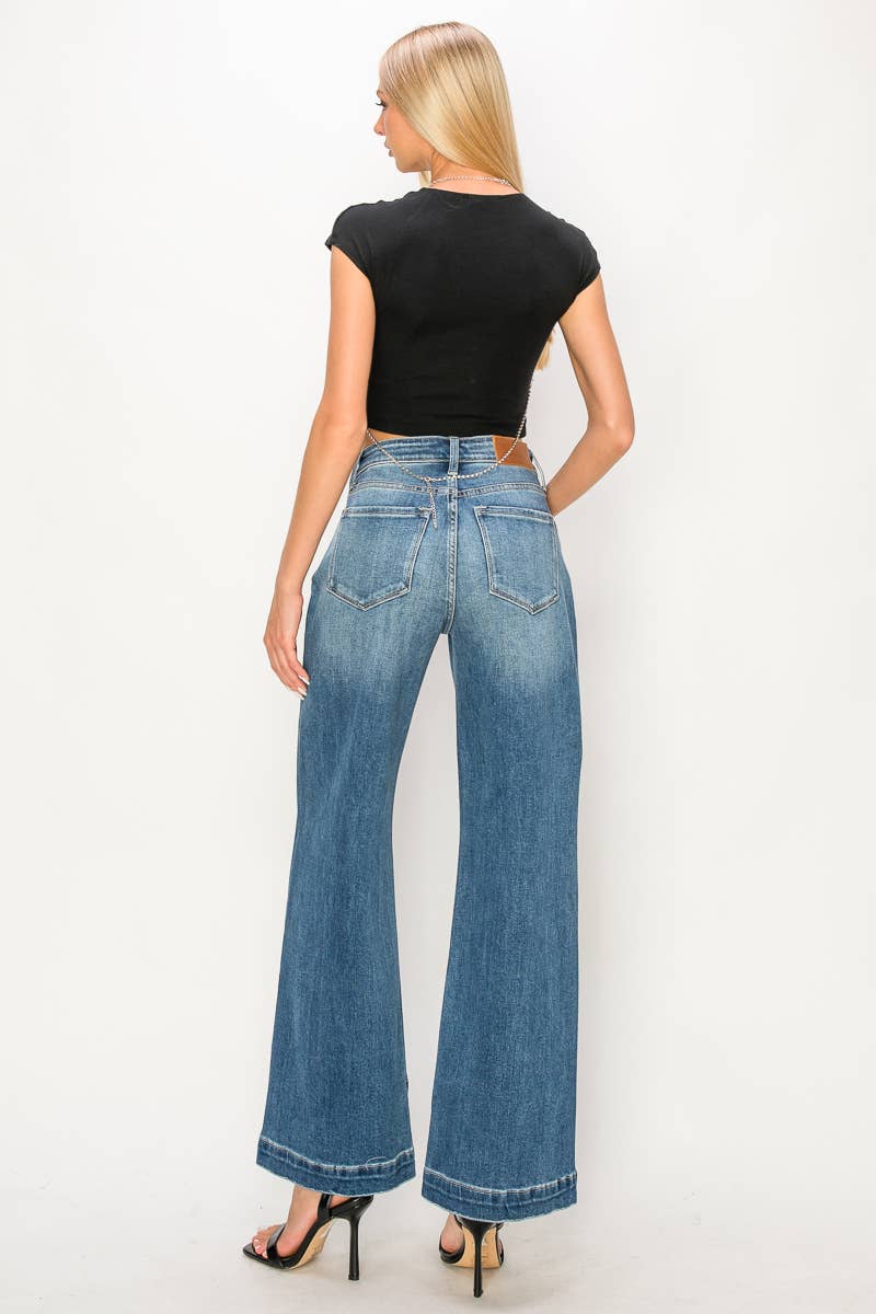 HIGH RISE RELAXED FLARED LEG JEANS