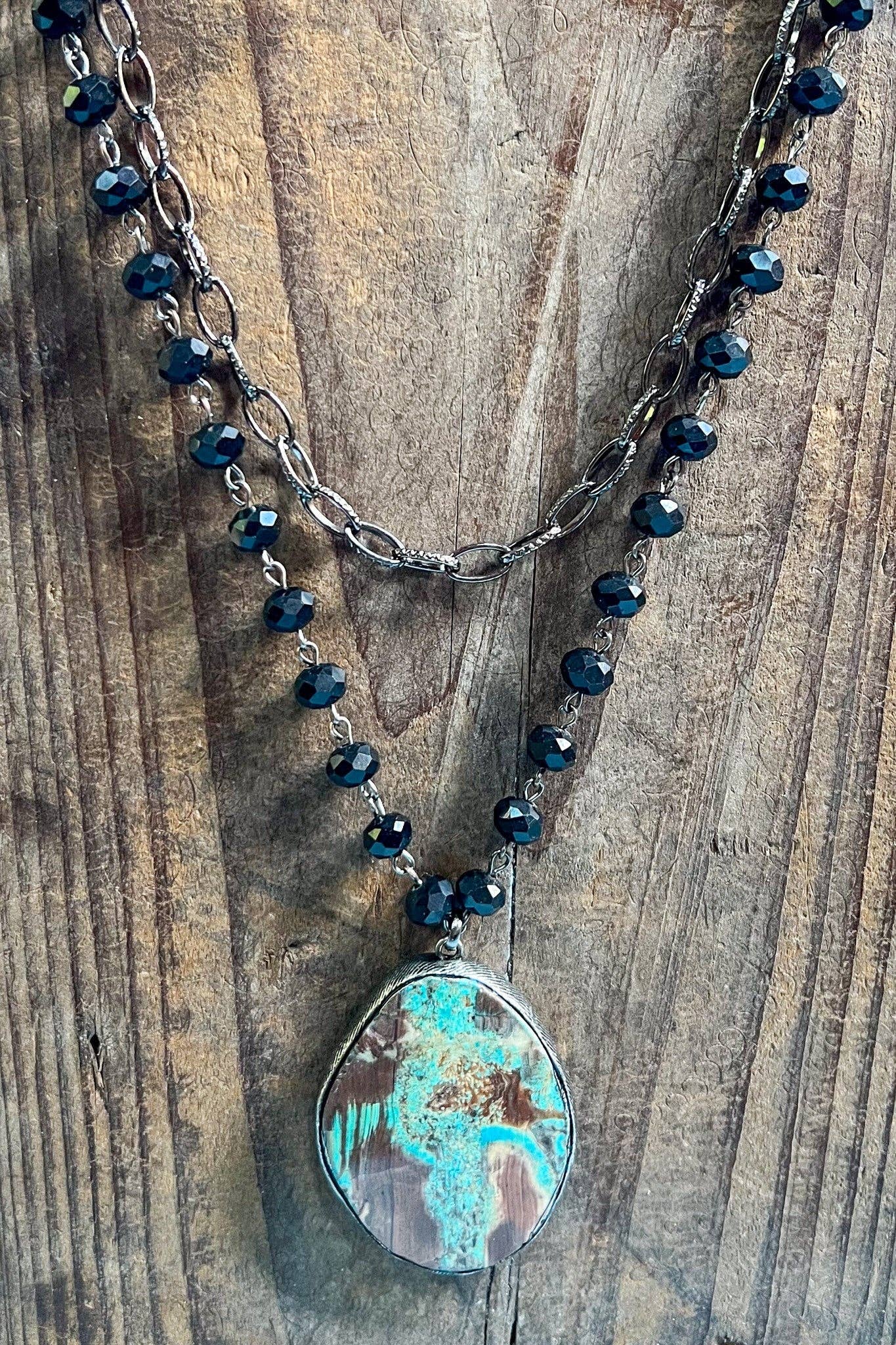 Paige Necklace Black