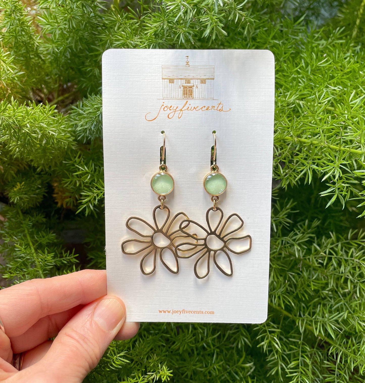 Brass & gold daisies - daisy, retro, 70s, flowers, green