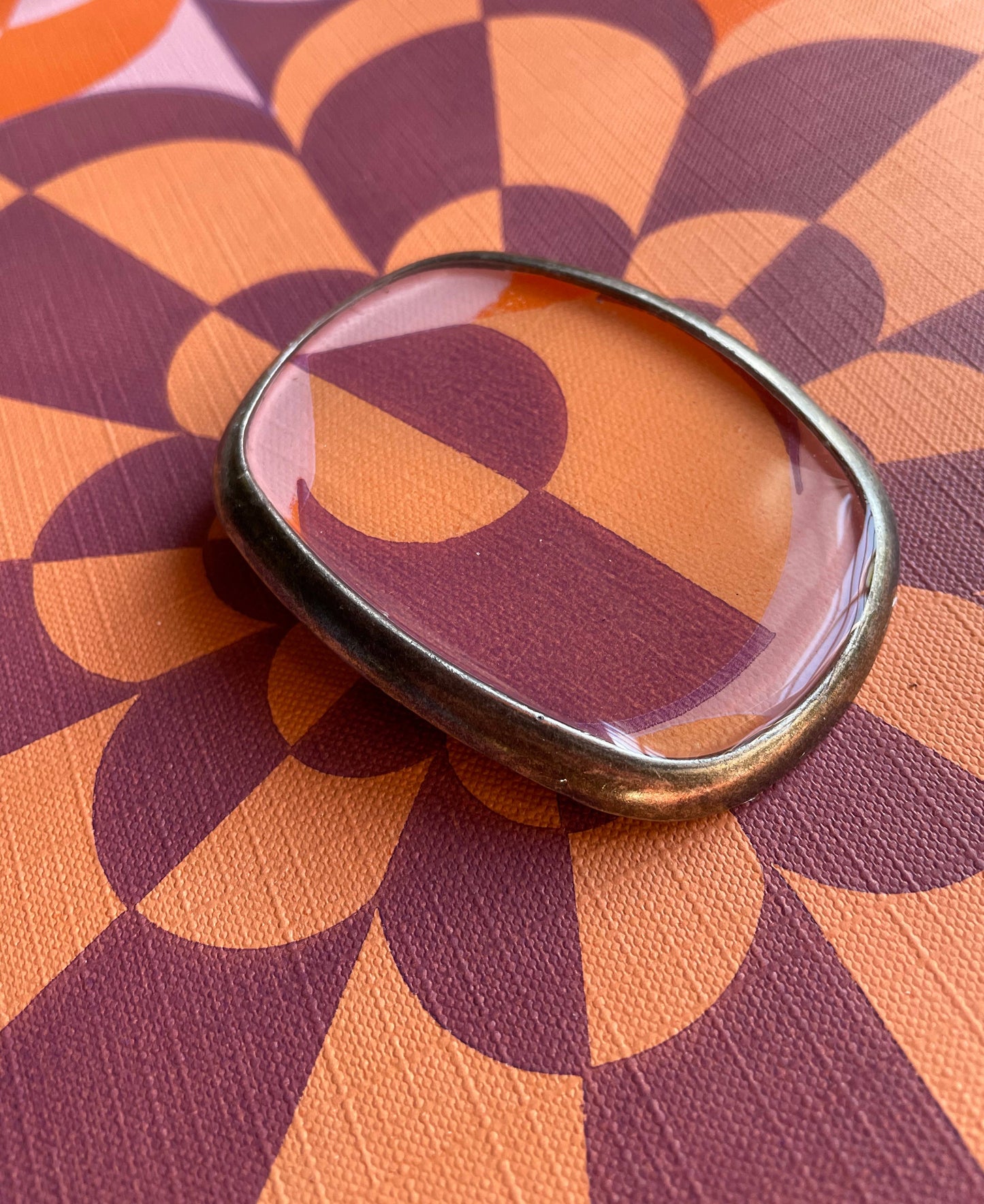 Belt buckle, groovy - vintage wallpaper, 70's inspired retro