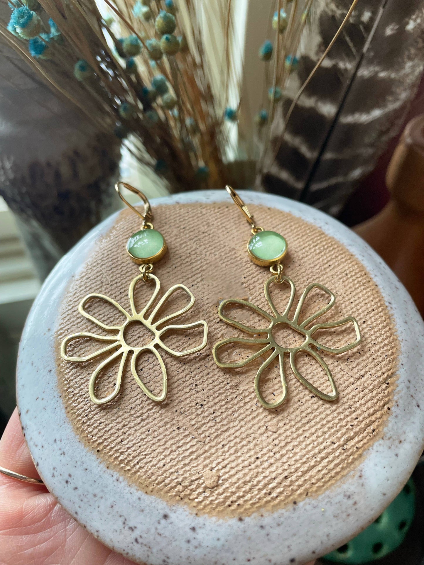 Brass & gold daisies - daisy, retro, 70s, flowers, green