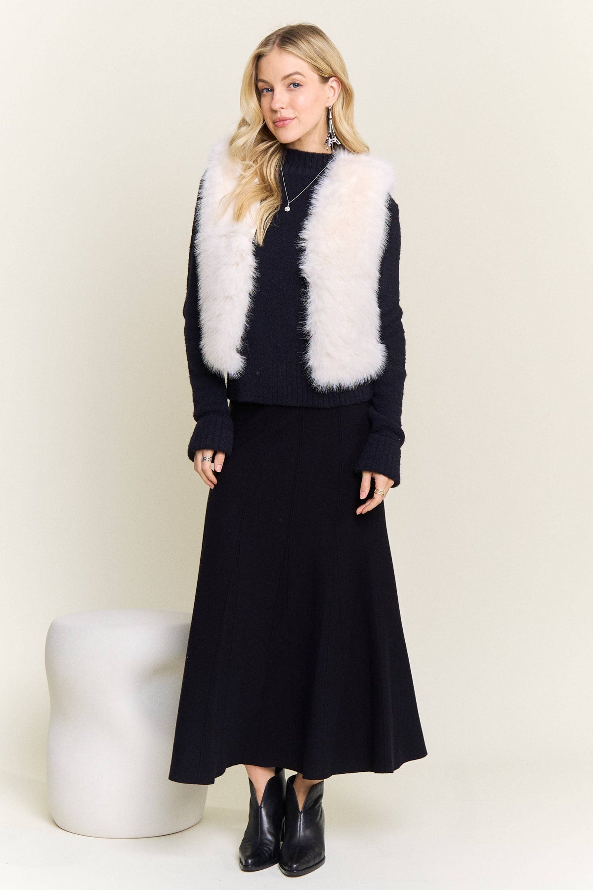 FAUX FUR OPEN FRONT CROP VEST