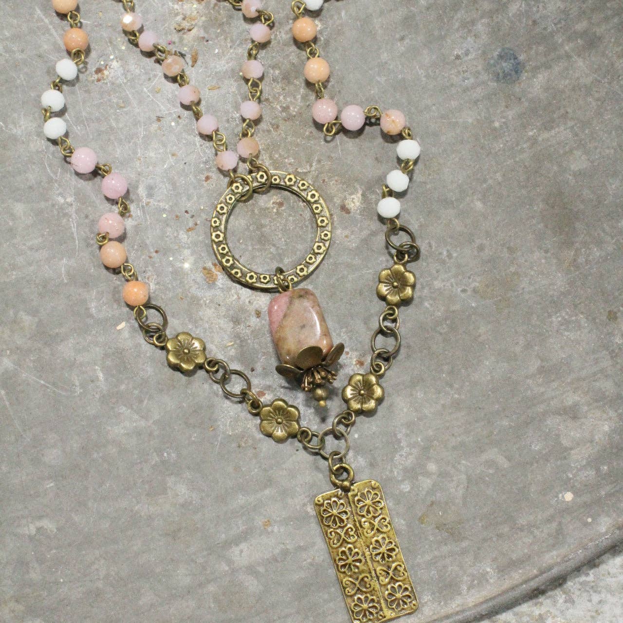 Double Layered Blush & Flower Pendant Necklace