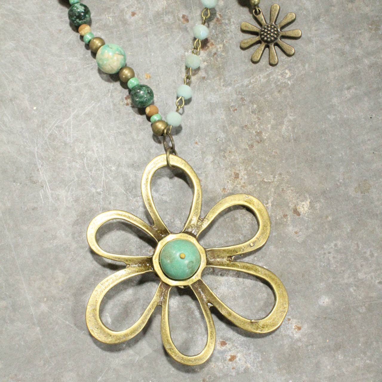 Dancing In The Daisies Necklace