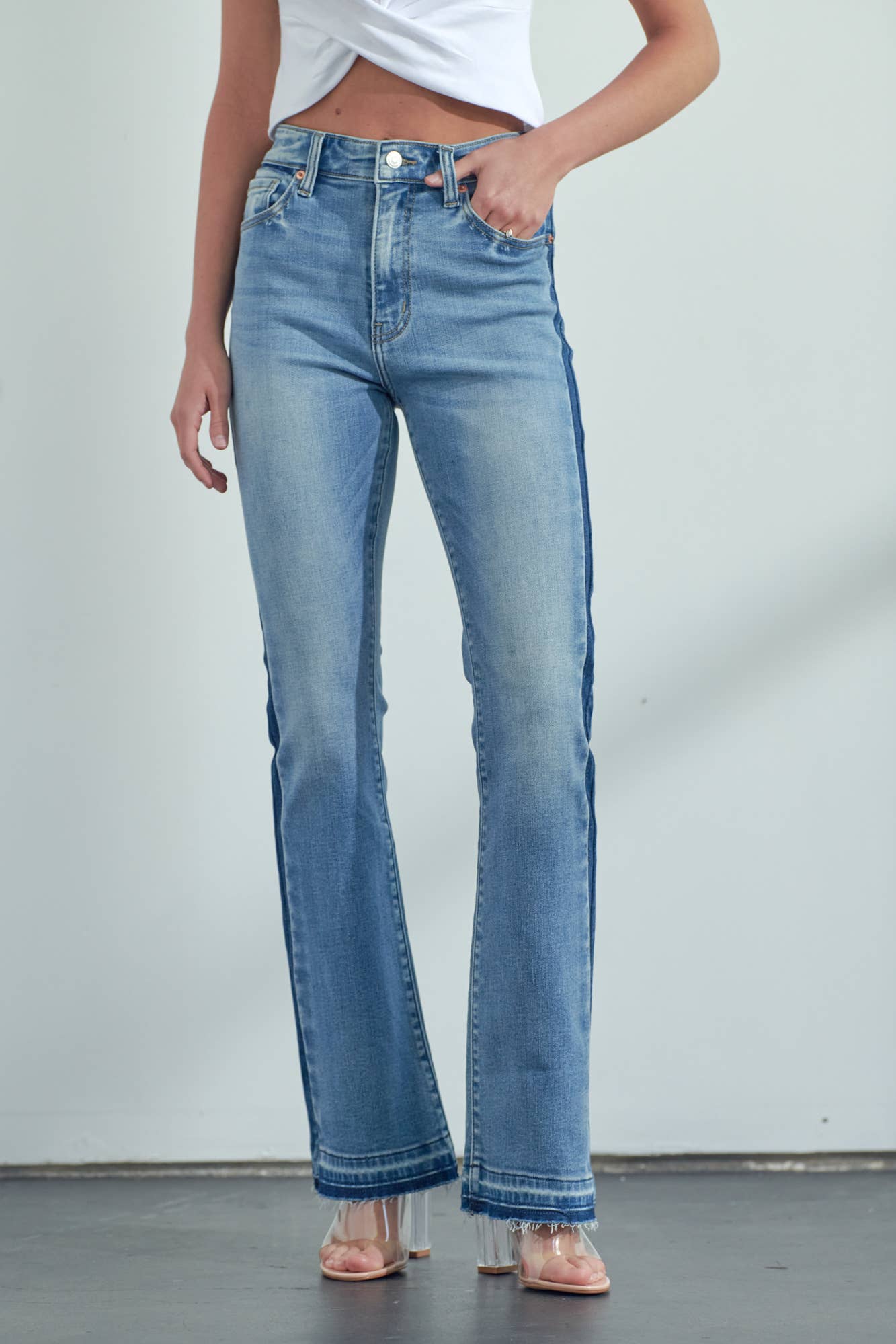 HIGH RISE STRETCH BOOTCUT W/RELEASED HEM & SIDE SHADOW JEANS