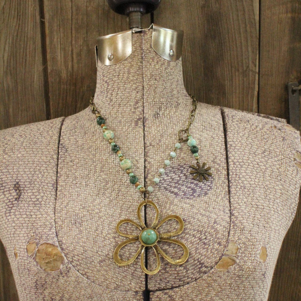 Dancing In The Daisies Necklace