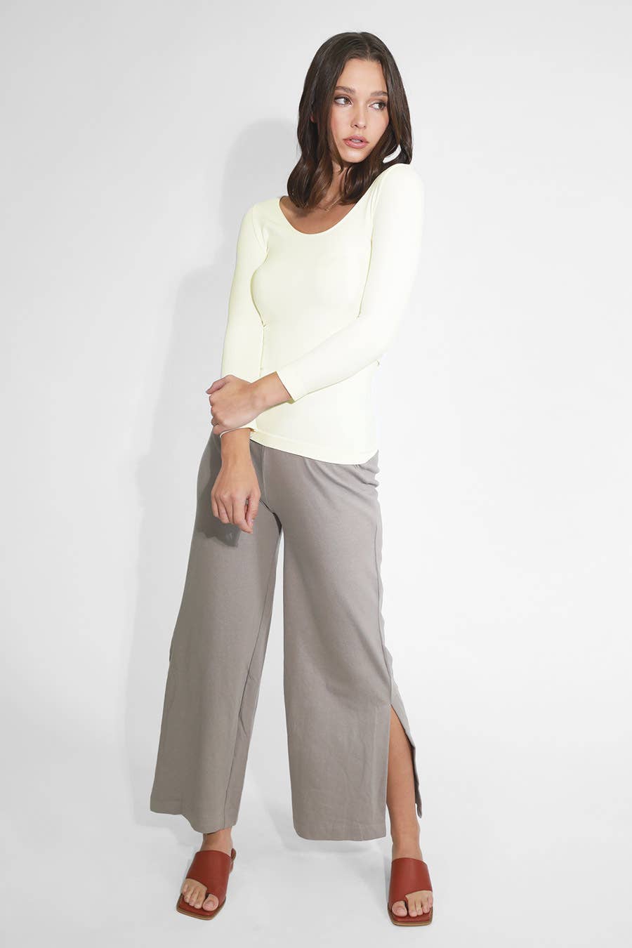 3/4 Sleeve Scoop Neck Top