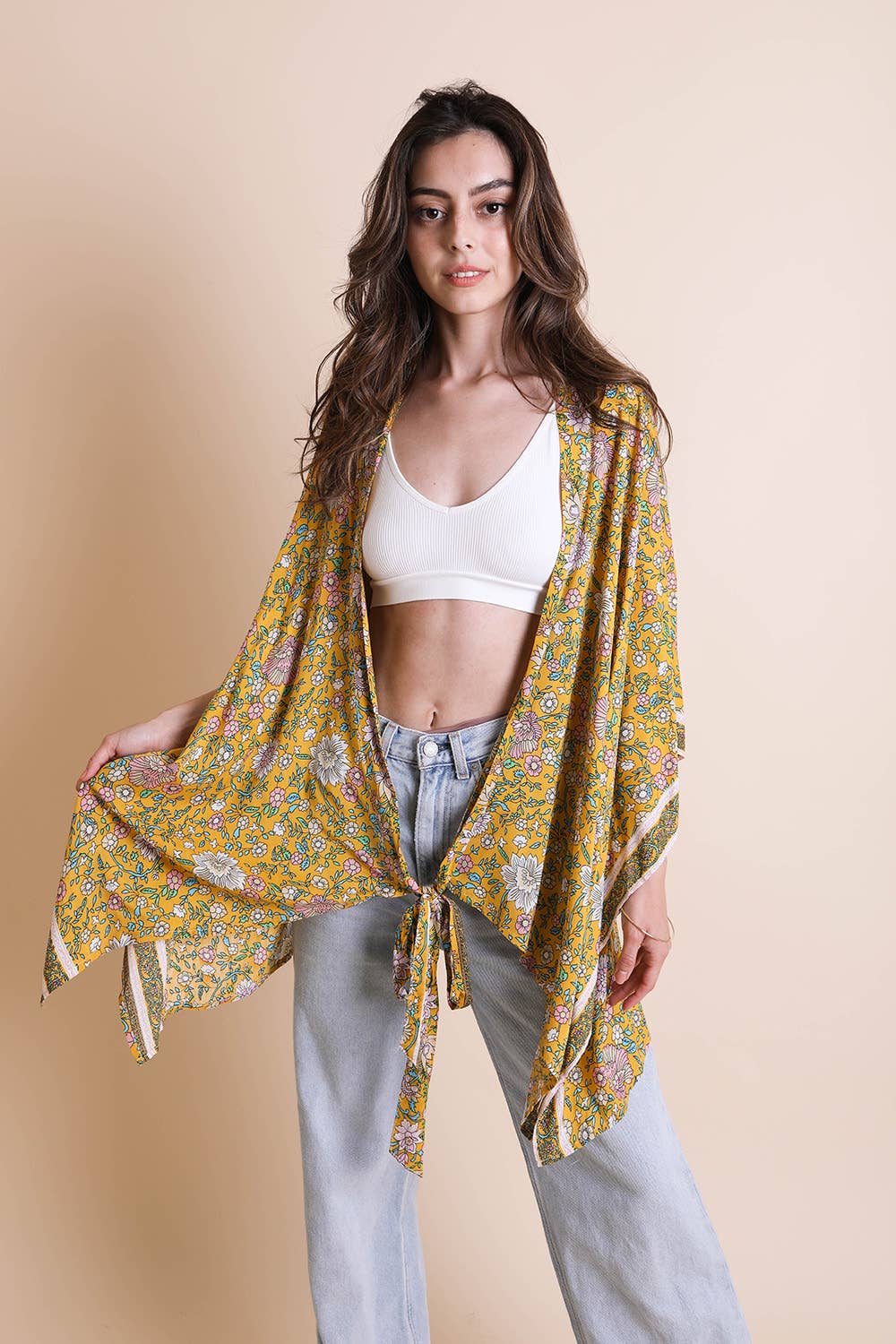 Lightweight Floral Kimono Wrap – Bohemian Charm & Comfort ☀️