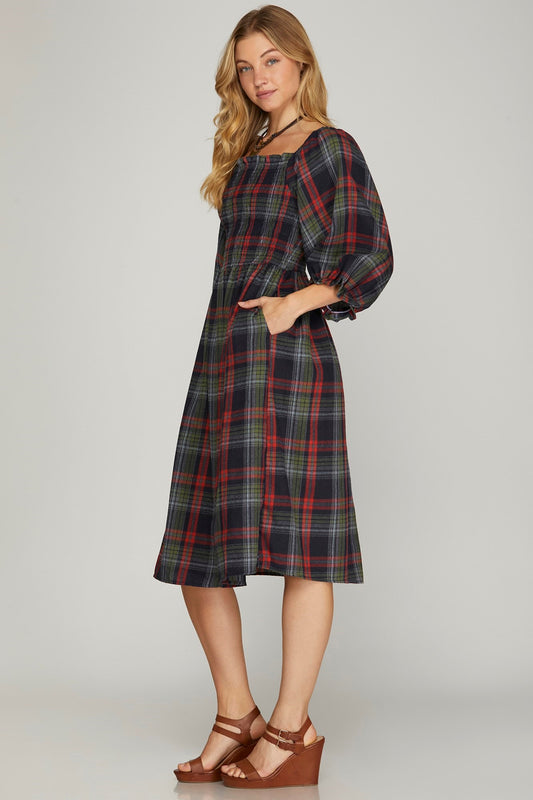 PUFF SLEEVE SMOCKED TOP CHECKER WOVEN MIDI DRESS WITH POCKETS