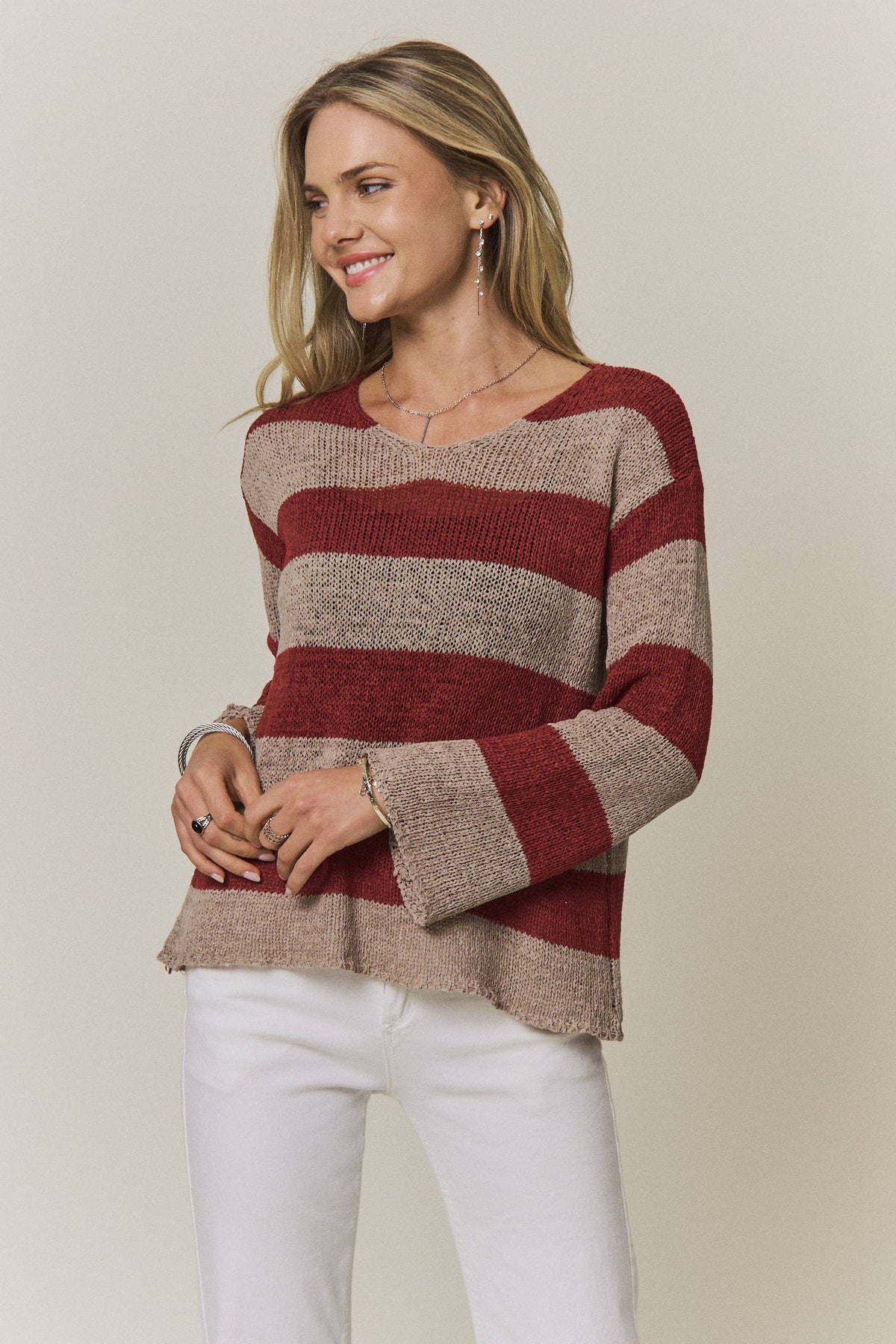 STRIPED LIGHTWEIGHT KNIT SWEATER