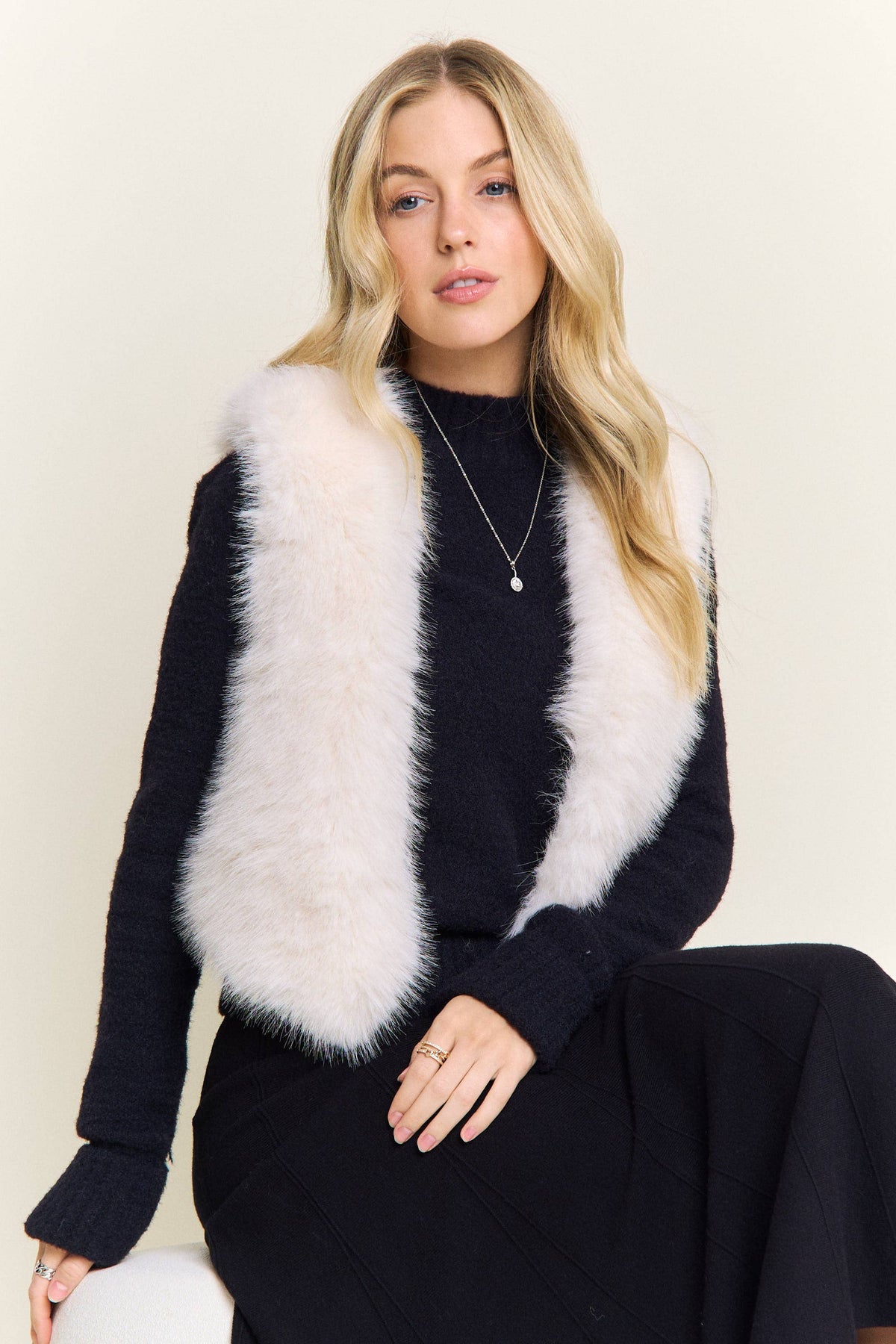 FAUX FUR OPEN FRONT CROP VEST