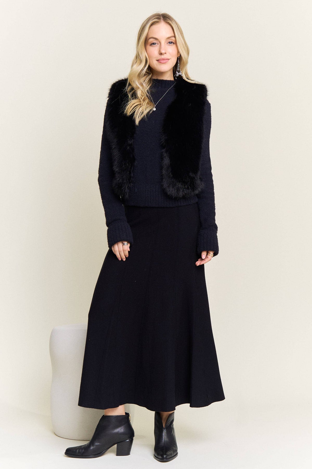 FAUX FUR OPEN FRONT CROP VEST