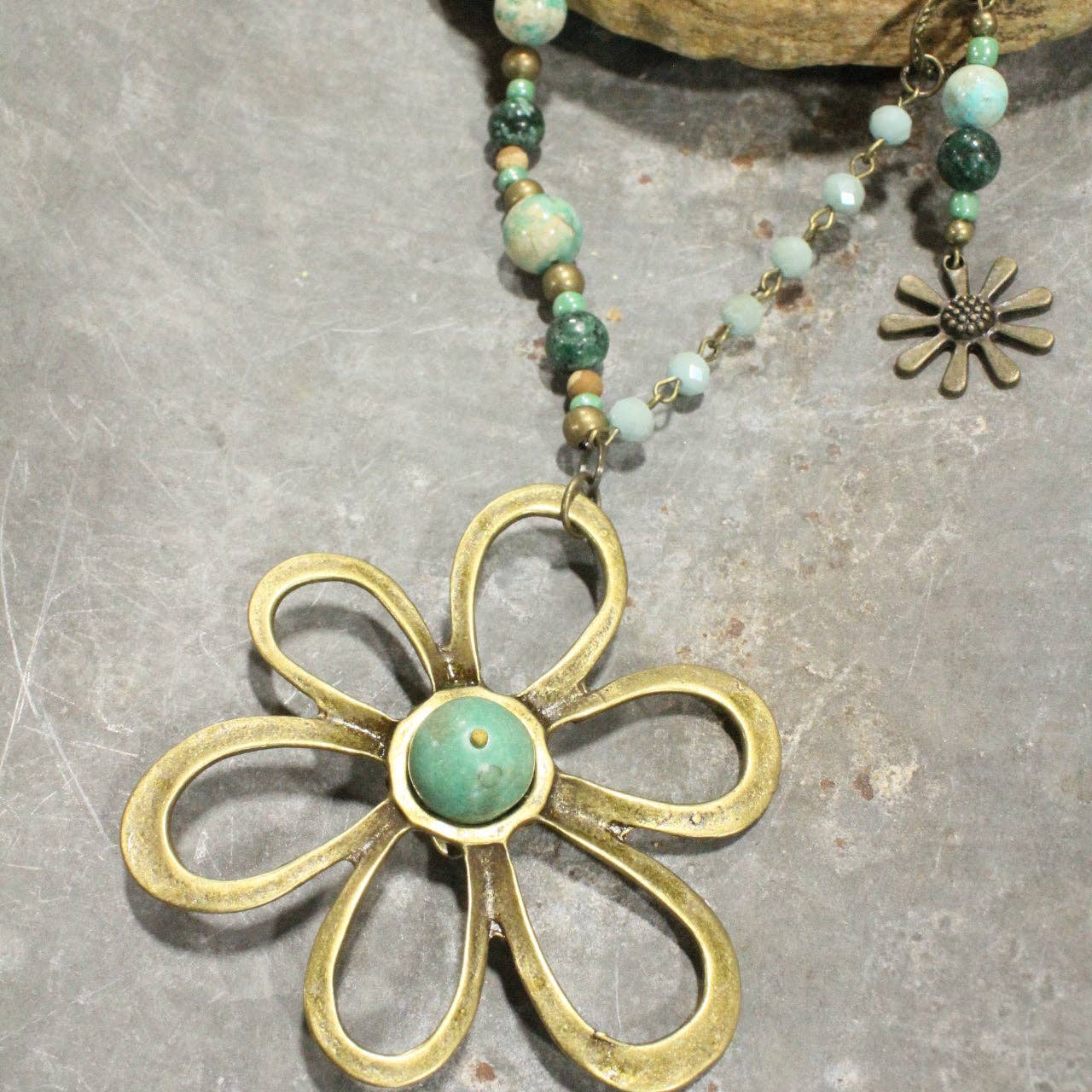 Dancing In The Daisies Necklace