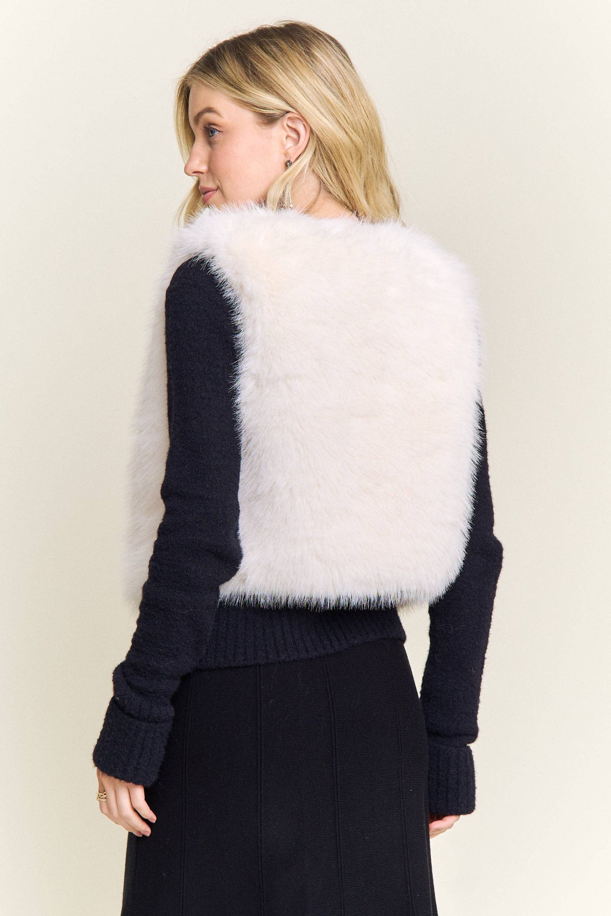FAUX FUR OPEN FRONT CROP VEST