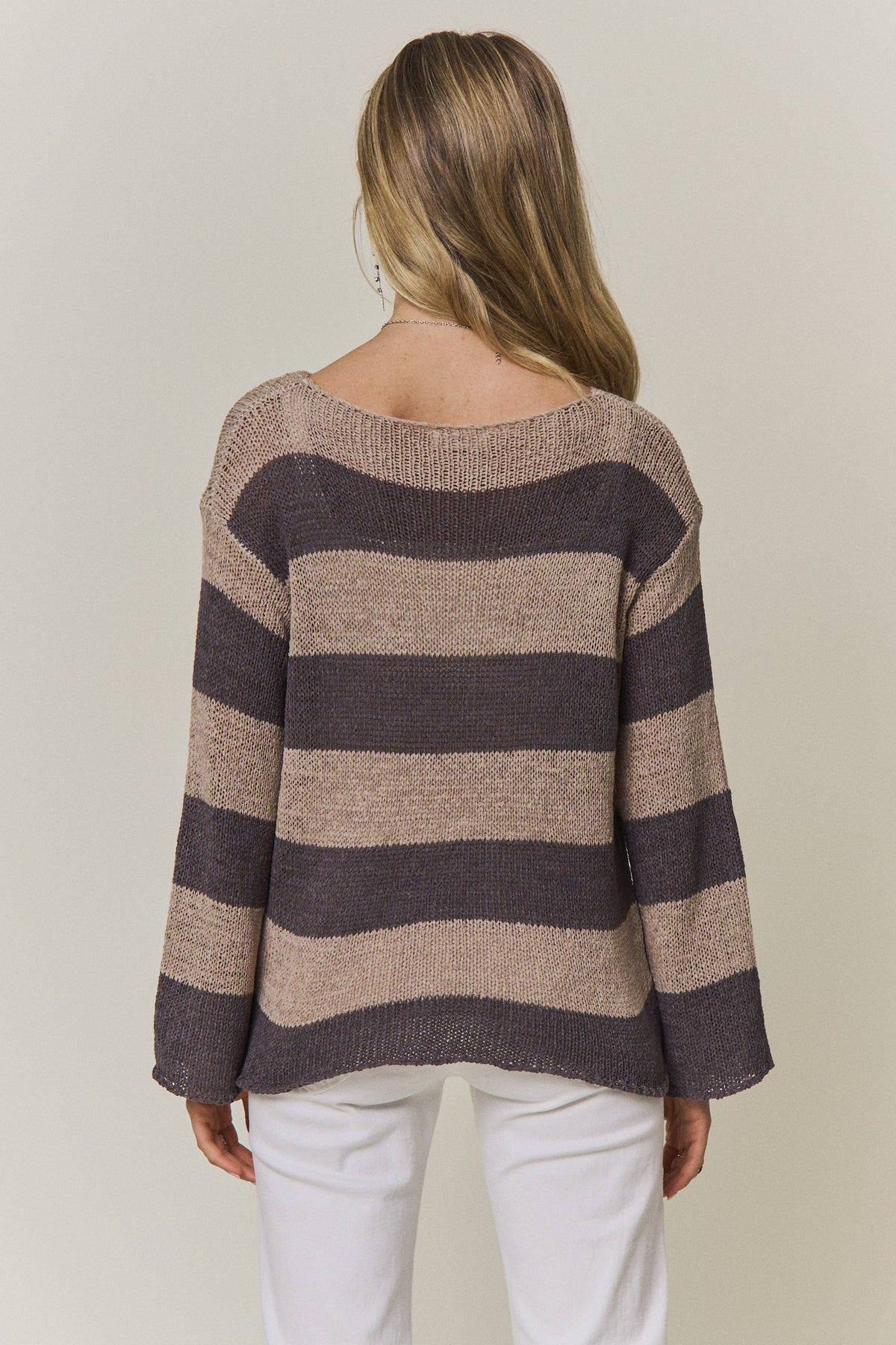 STRIPED LIGHTWEIGHT KNIT SWEATER