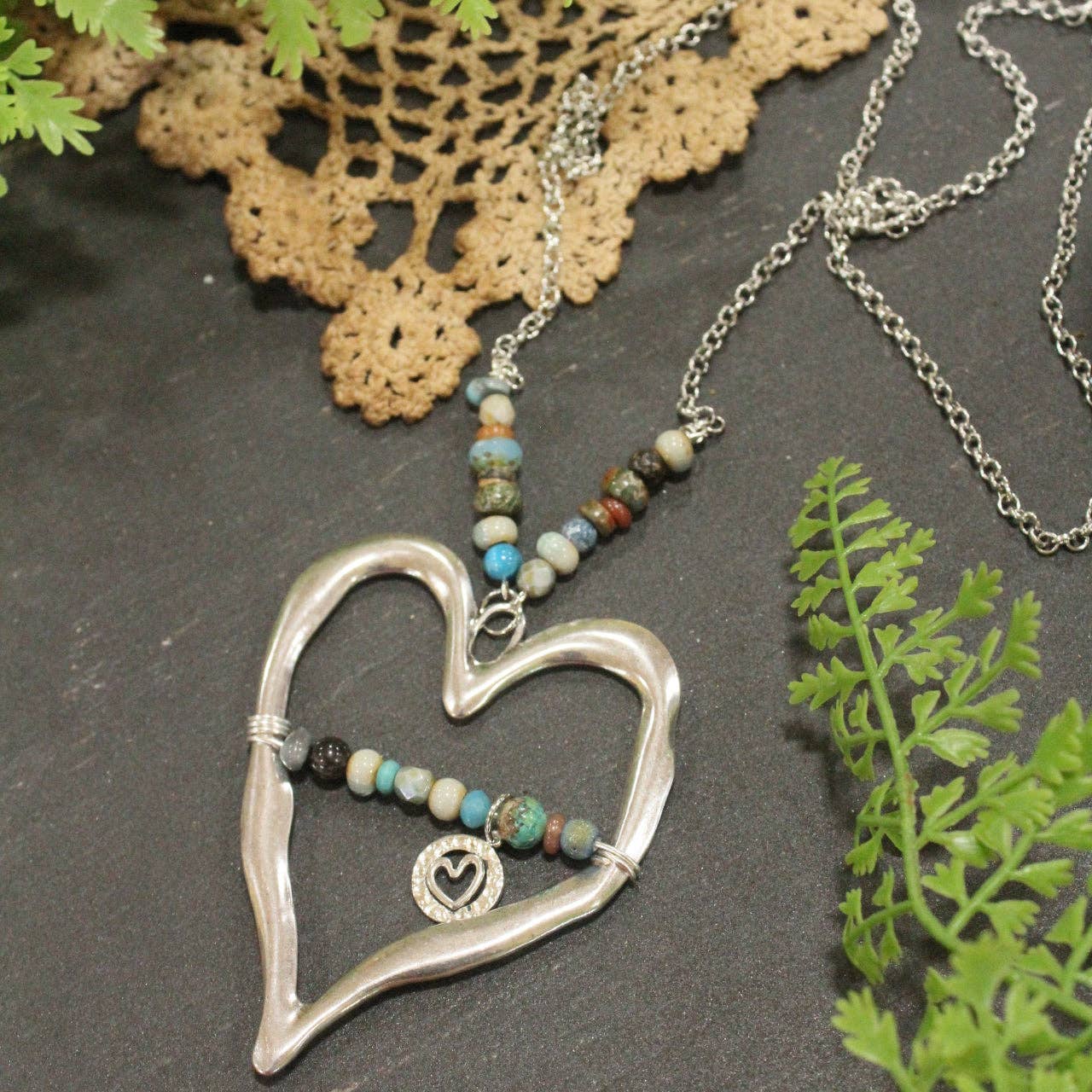 Retro Lovin' Necklace